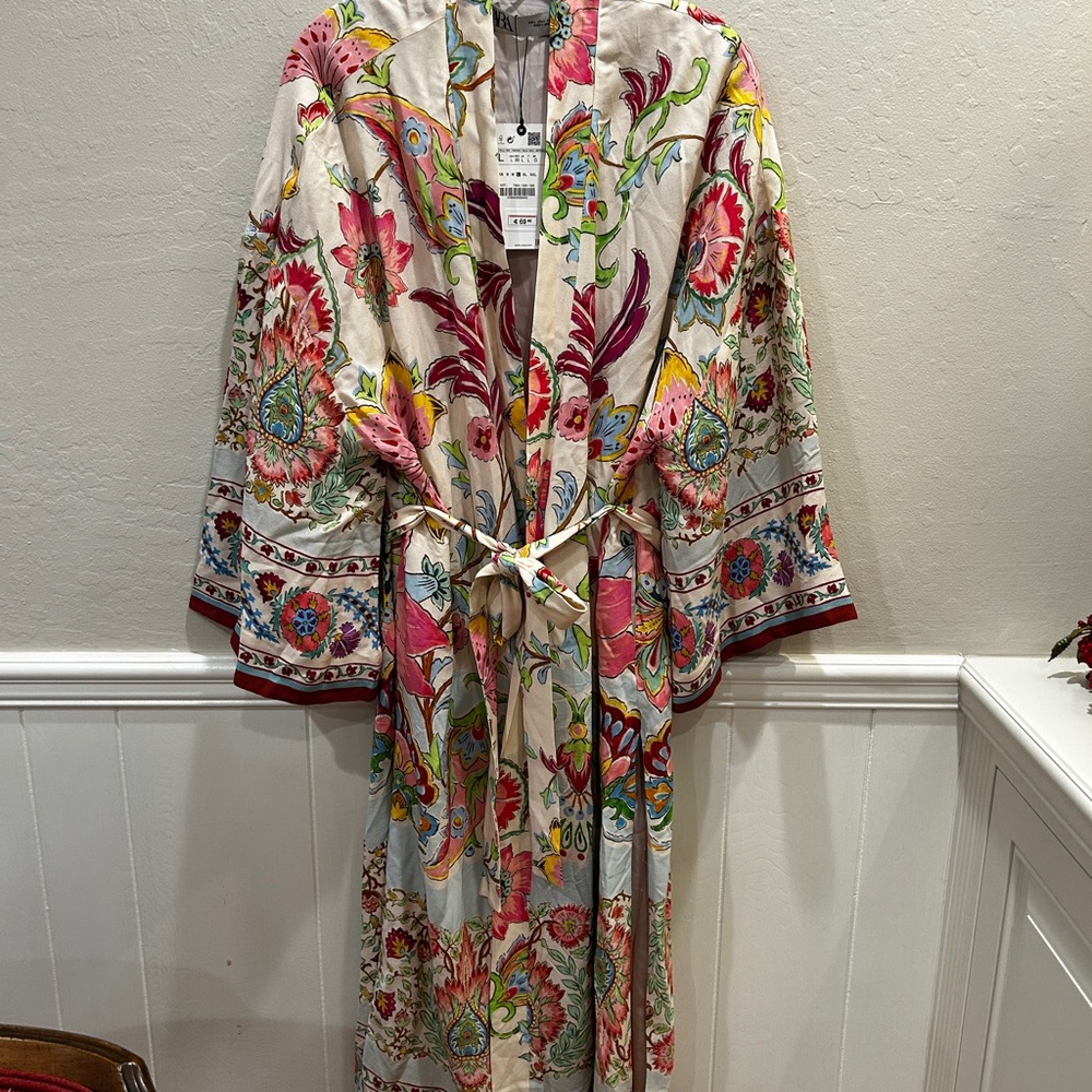 Zara Multicolor Floral Robe, cover up